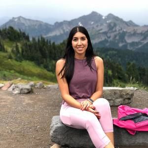 Meet your Posher, Jasmine